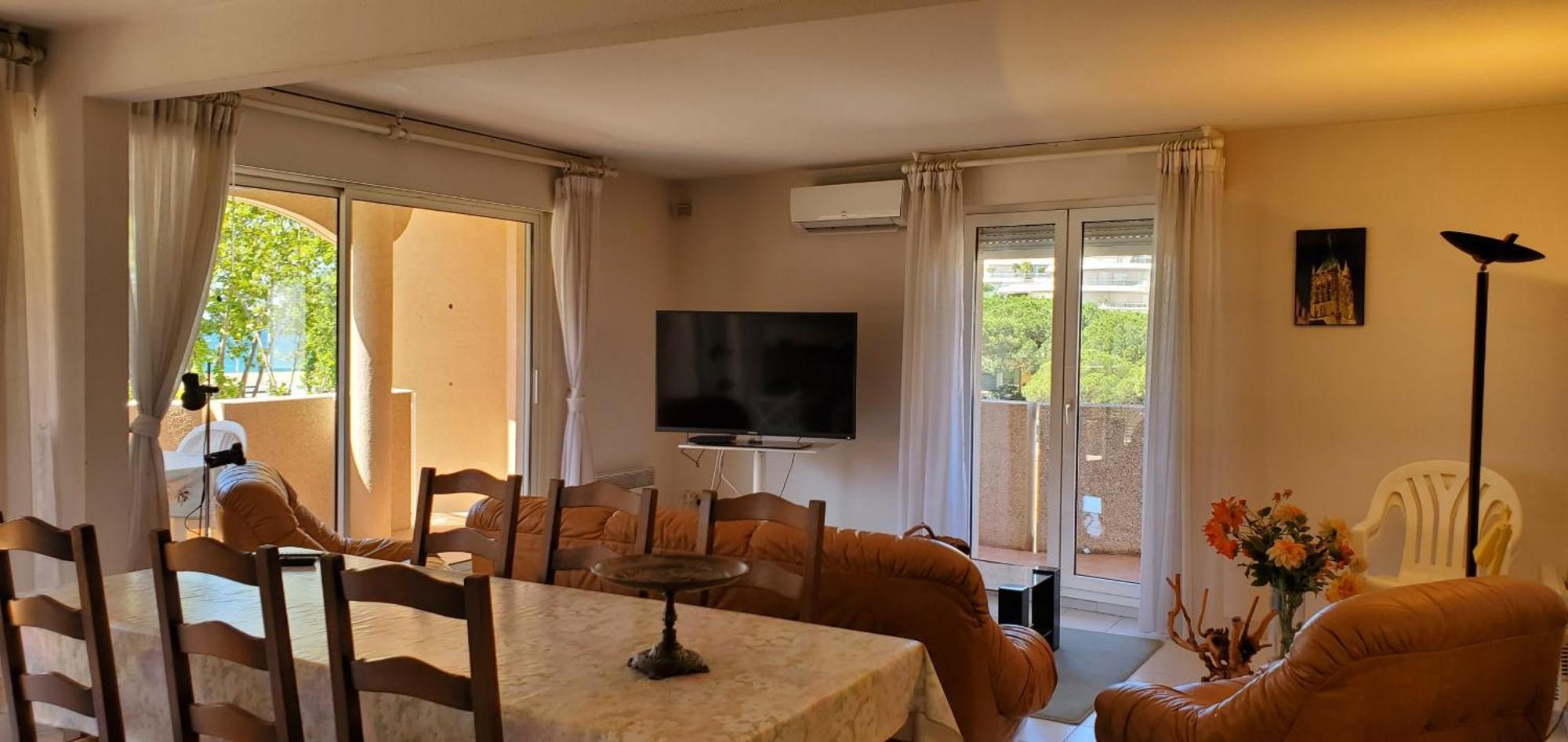 Rosa Baia Rare 110m2 , 3 Chambres, Vue Mer, 6 Pers